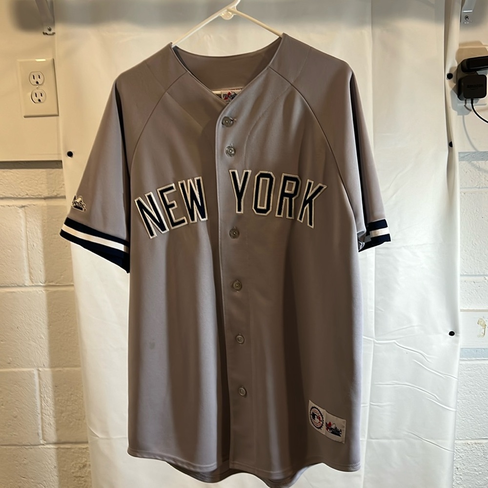 Authentic Derek Jeter Jersey. Size L